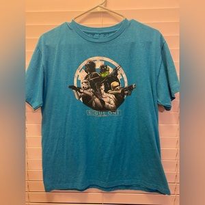 🌟Host Pick!!🌟“Rouge One: A Star Wars Story” T-Shirt.